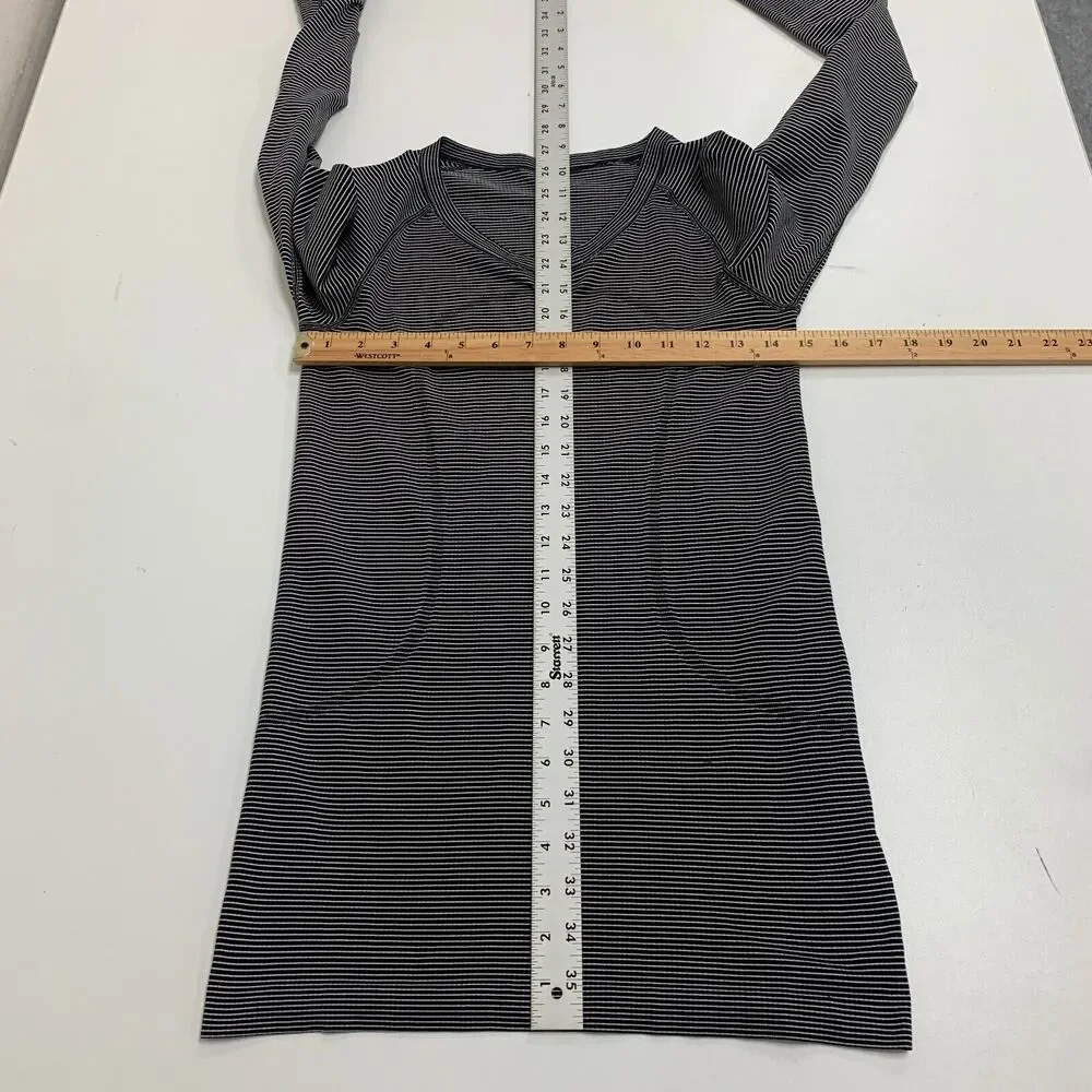 Lululemon Swiftly Tee Womens 6 Black White Stripe Long Sleeve Thumbholes Shirt